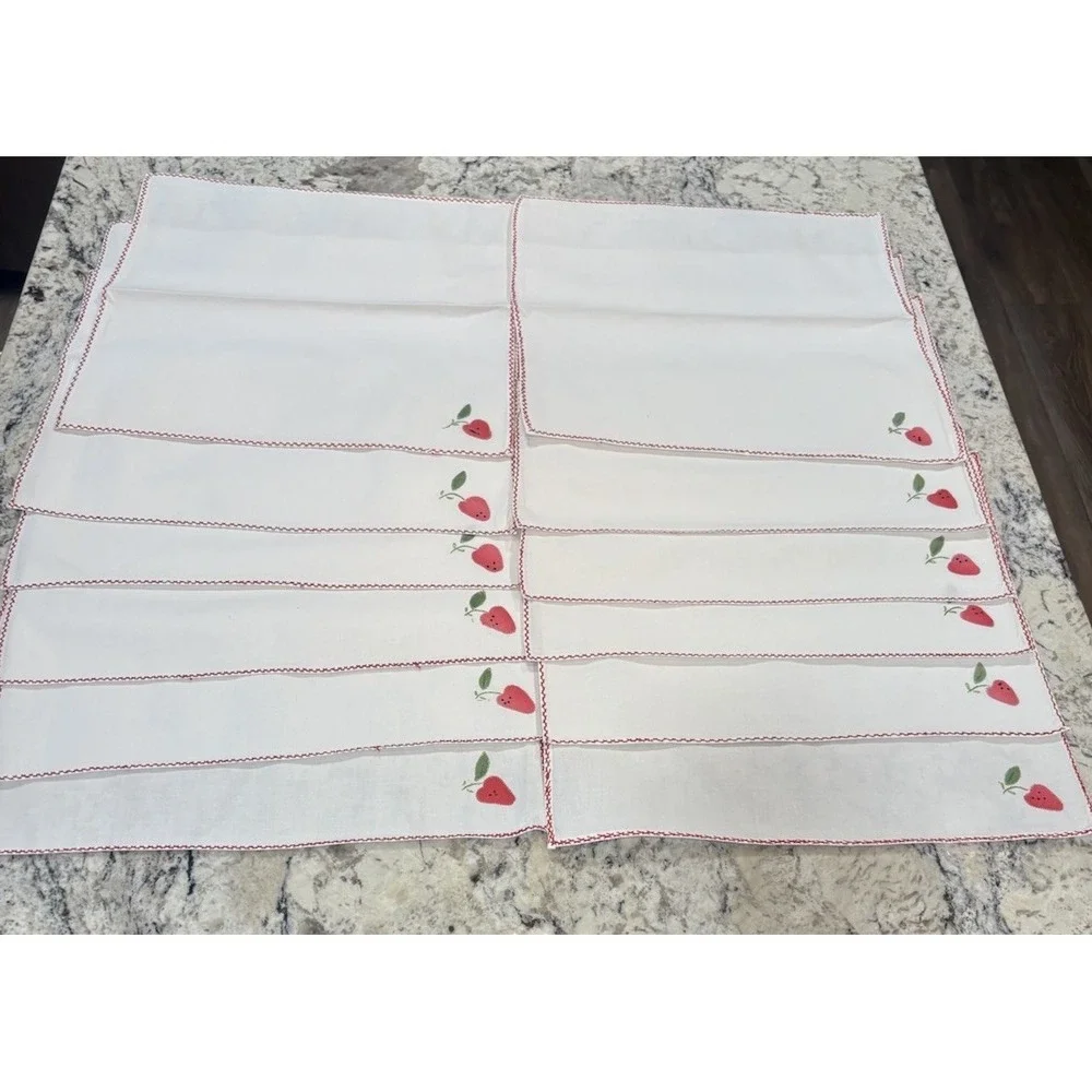 NOS Vintage Oval Strawberry Tablecloth 72